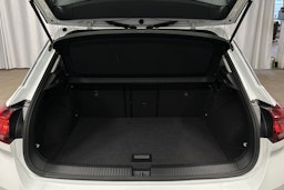 valkoinen Volkswagen T-Roc 2022 kuva 14.