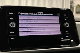 valkoinen Volkswagen T-Roc 2022 kuva 24.
