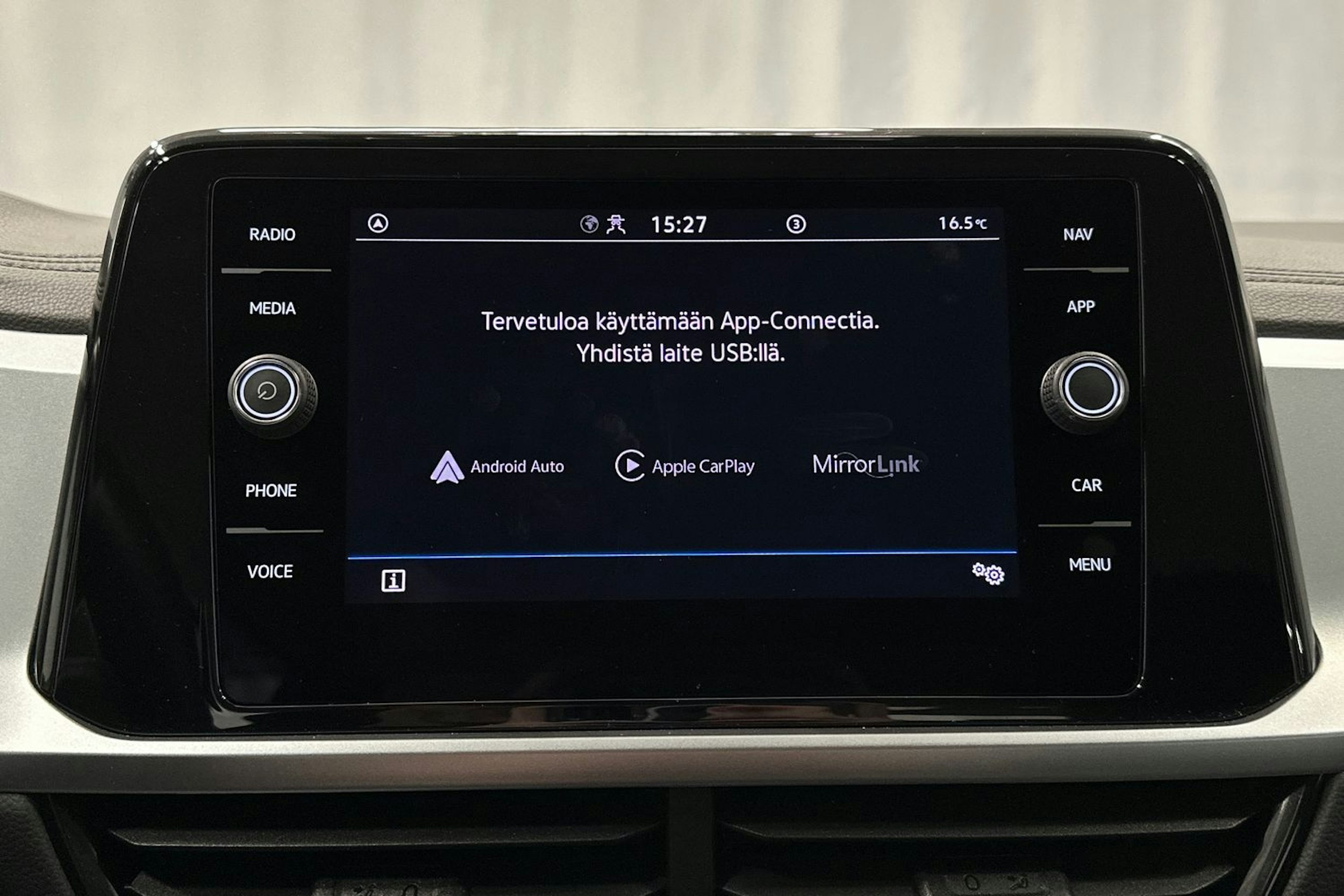 harmaa Volkswagen T-Roc 2022 kuva 20.
