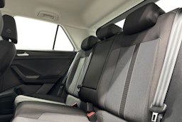 valkoinen Volkswagen T-Roc 2022 kuva 10.