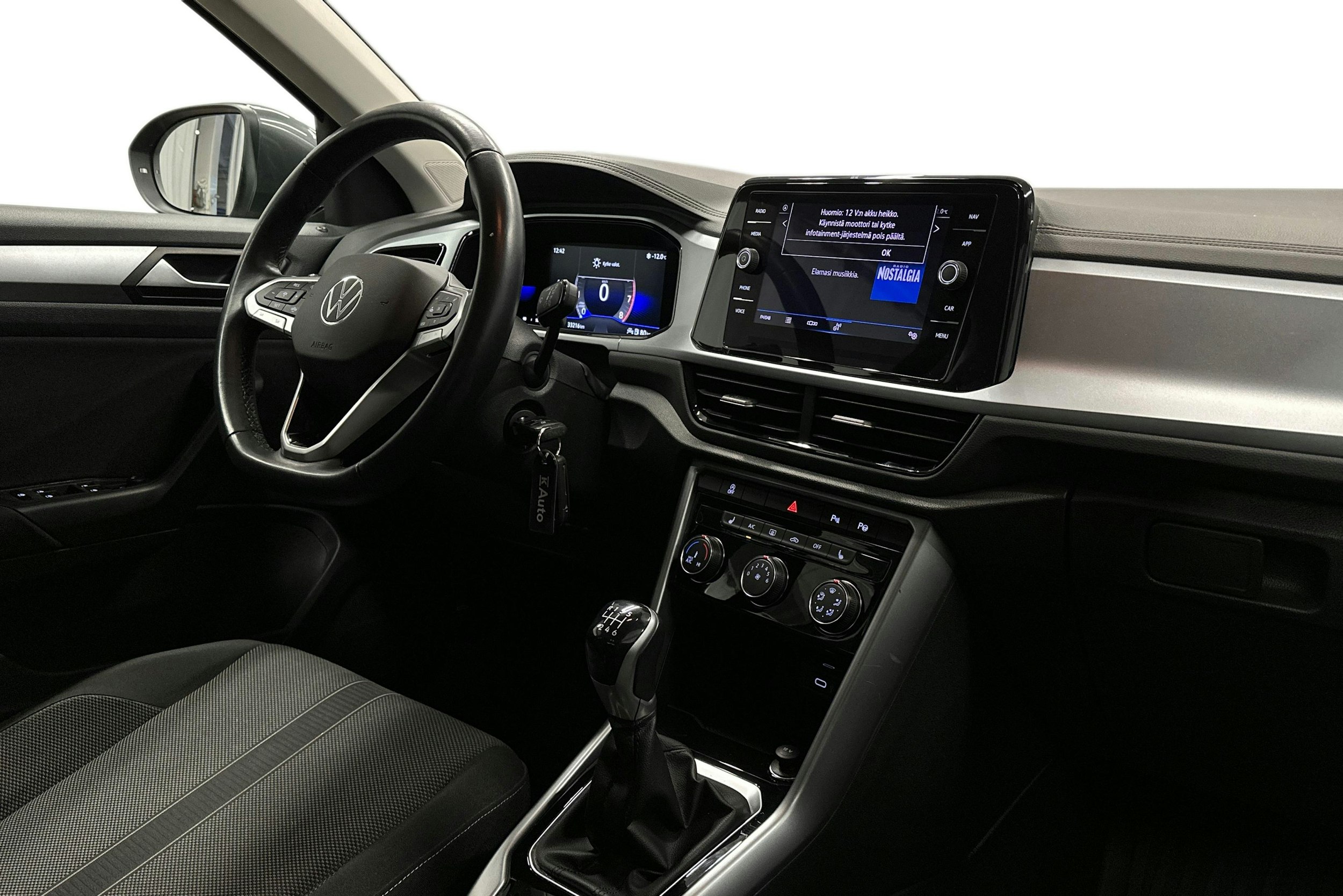 harmaa Volkswagen T-Roc 2022 kuva 9.