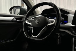 harmaa Volkswagen T-Roc 2022 kuva 16.