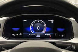 harmaa Volkswagen T-Roc 2022 kuva 19.