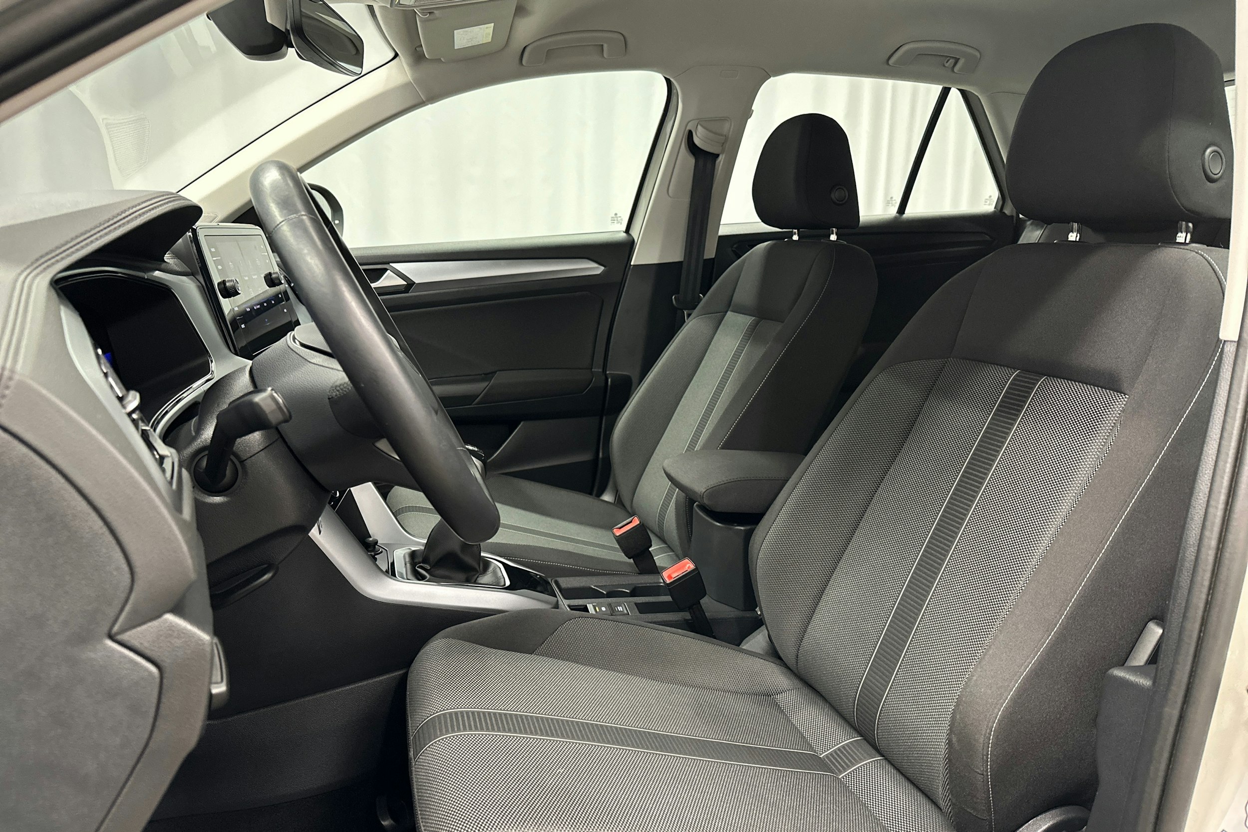 harmaa Volkswagen T-Roc 2022 kuva 12.