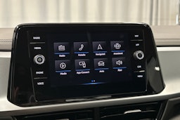 harmaa Volkswagen T-Roc 2022 kuva 17.