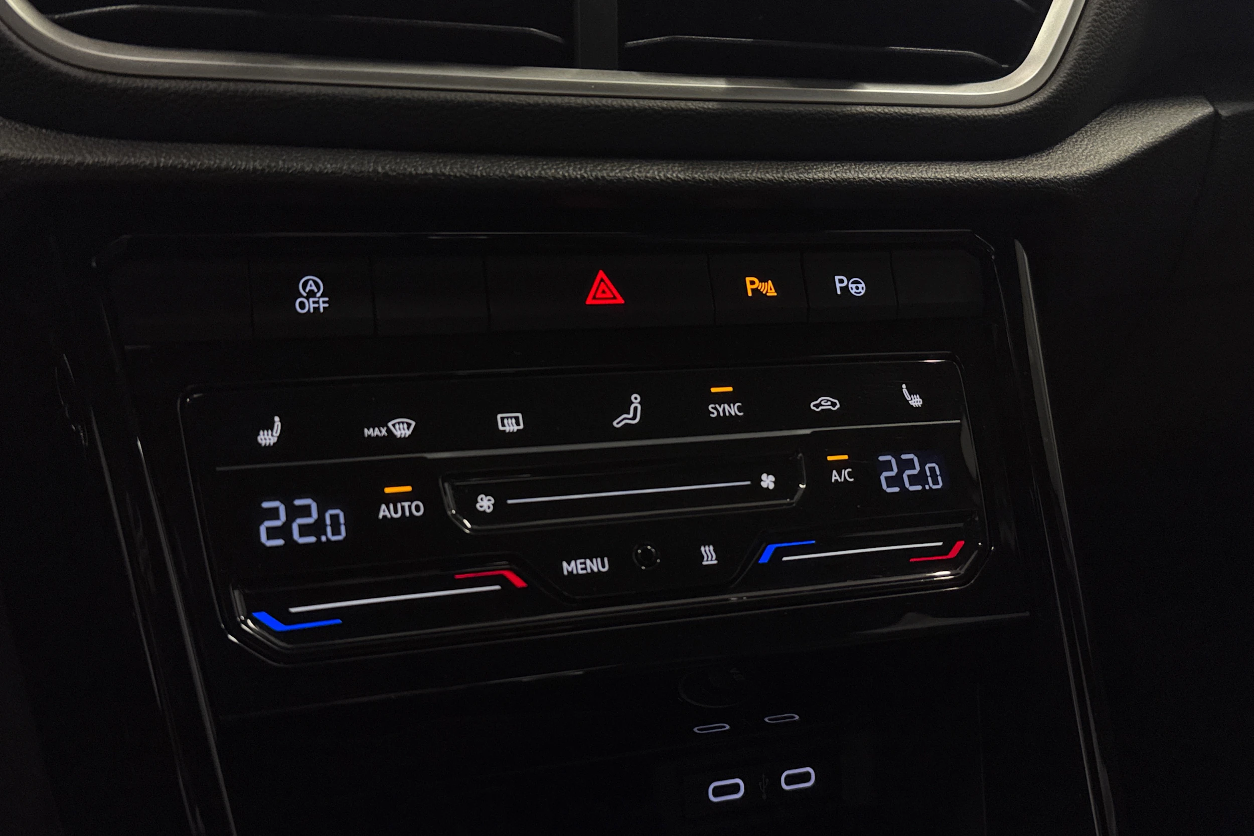harmaa Volkswagen T-Roc 2022 kuva 18.