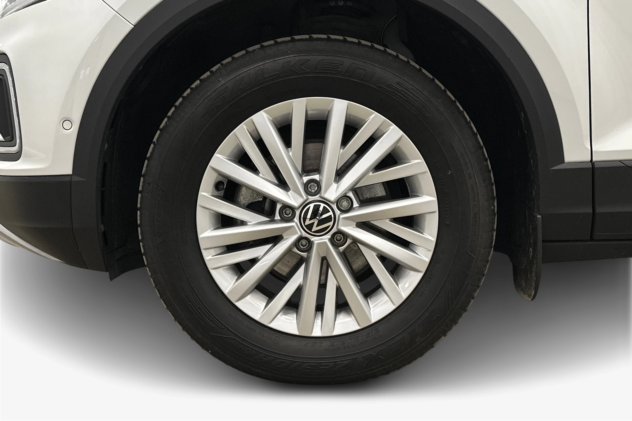 valkoinen Volkswagen T-Roc 2022 kuva 9.