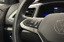 valkoinen Volkswagen T-Roc 2022 kuva 14.