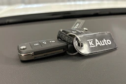 valkoinen Volkswagen T-Roc 2022 kuva 21.