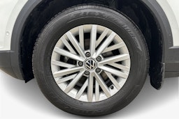 valkoinen Volkswagen T-Roc 2022 kuva 11.