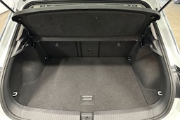 valkoinen Volkswagen T-Roc 2022 kuva 14.