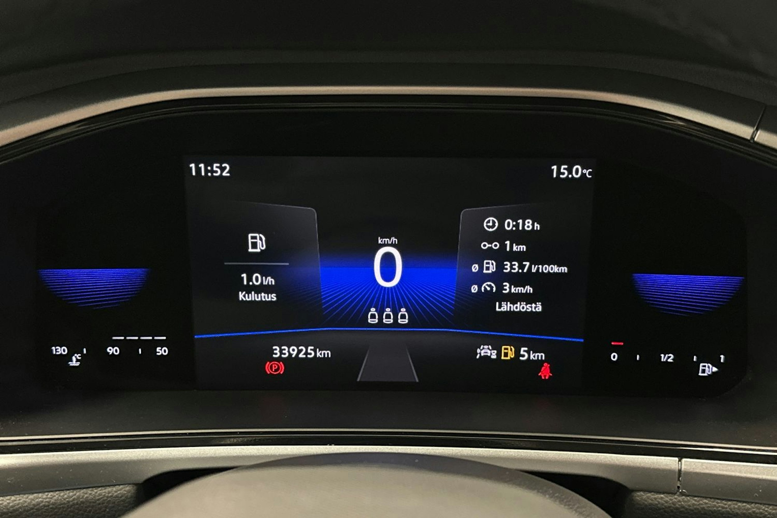 valkoinen Volkswagen T-Roc 2022 kuva 18.