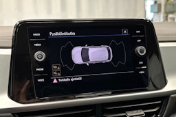 valkoinen Volkswagen T-Roc 2022 kuva 23.