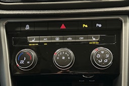 valkoinen Volkswagen T-Roc 2022 kuva 25.