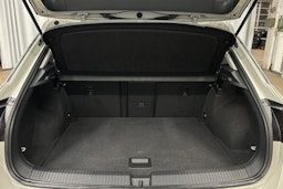 harmaa Volkswagen T-Roc 2022 kuva 14.