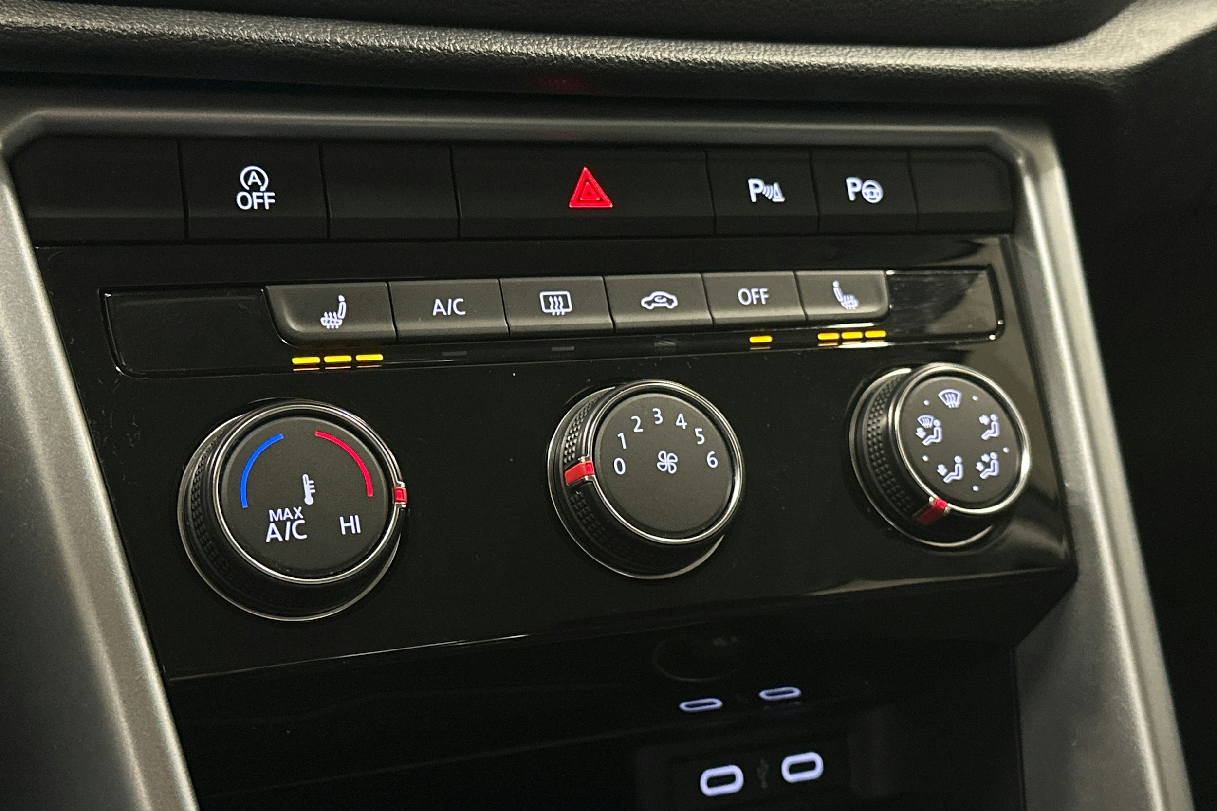 harmaa Volkswagen T-Roc 2022 kuva 20.