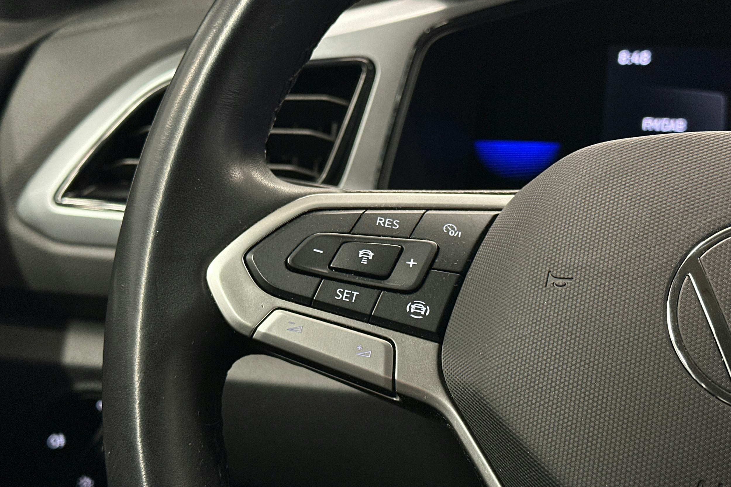 valkoinen Volkswagen T-Roc 2022 kuva 17.