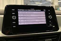 valkoinen Volkswagen T-Roc 2022 kuva 20.