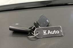 valkoinen Volkswagen T-Roc 2022 kuva 25.