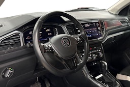 Musta Volkswagen T-Roc 2022 kuva 6.