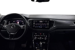 Musta Volkswagen T-Roc 2022 kuva 7.