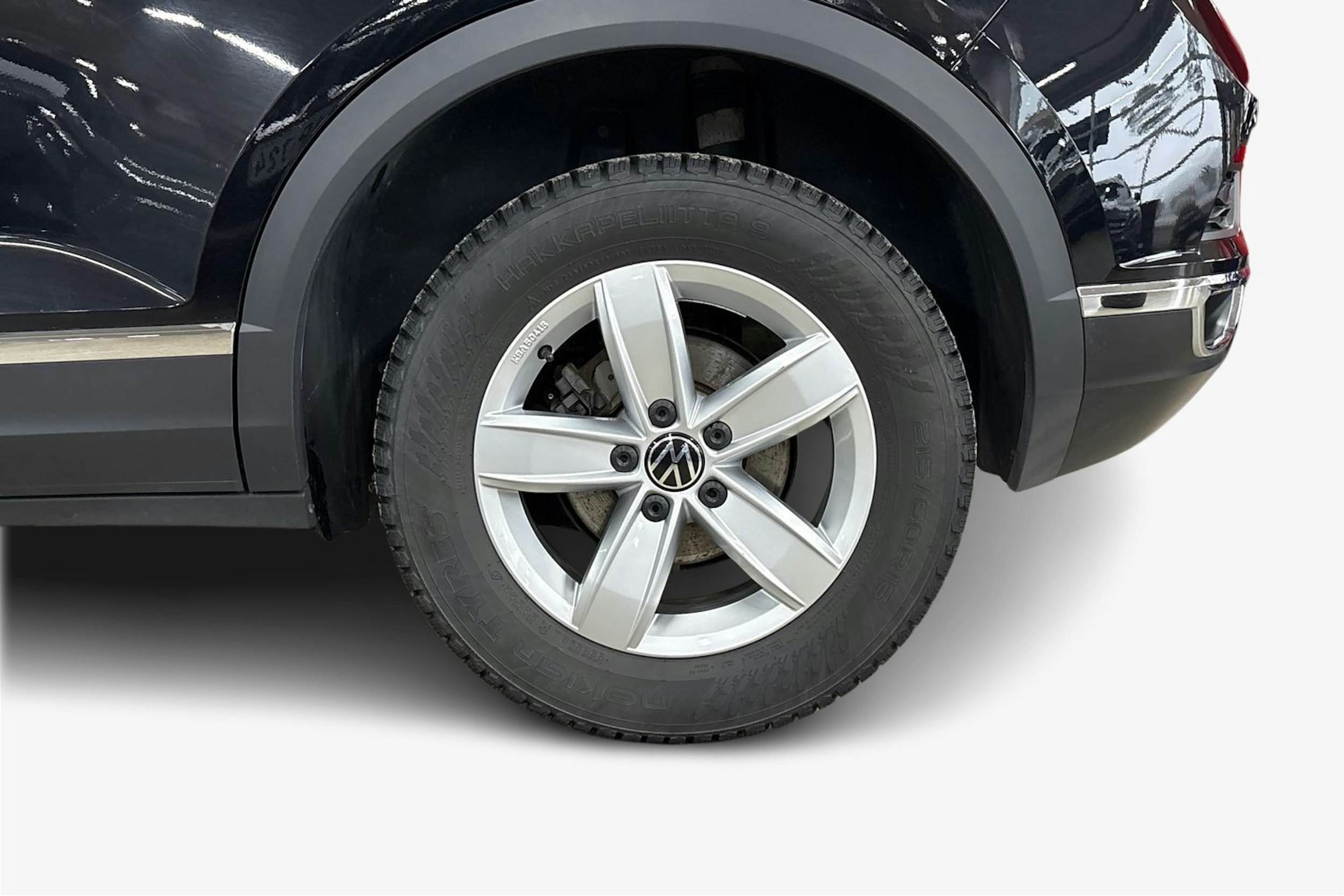 Musta Volkswagen T-Roc 2022 kuva 9.