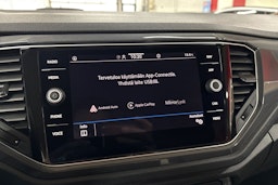 Musta Volkswagen T-Roc 2022 kuva 15.