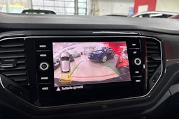 Musta Volkswagen T-Roc 2022 kuva 18.