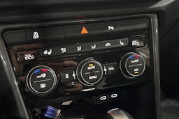 Musta Volkswagen T-Roc 2022 kuva 19.