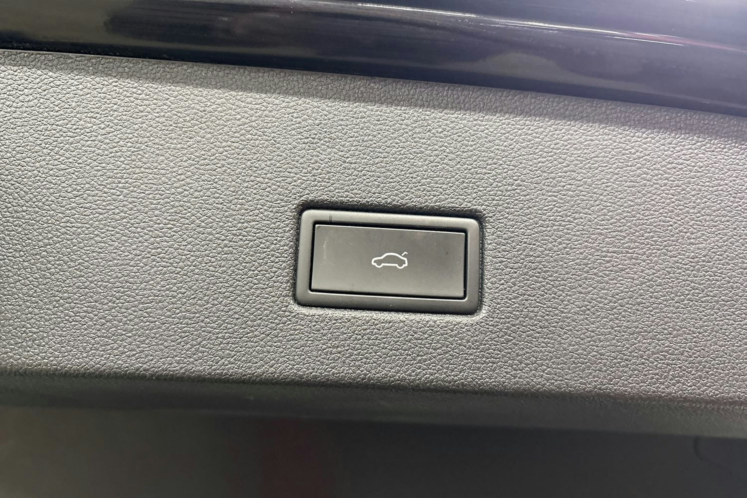 Musta Volkswagen T-Roc 2022 kuva 25.