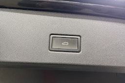 Musta Volkswagen T-Roc 2022 kuva 25.