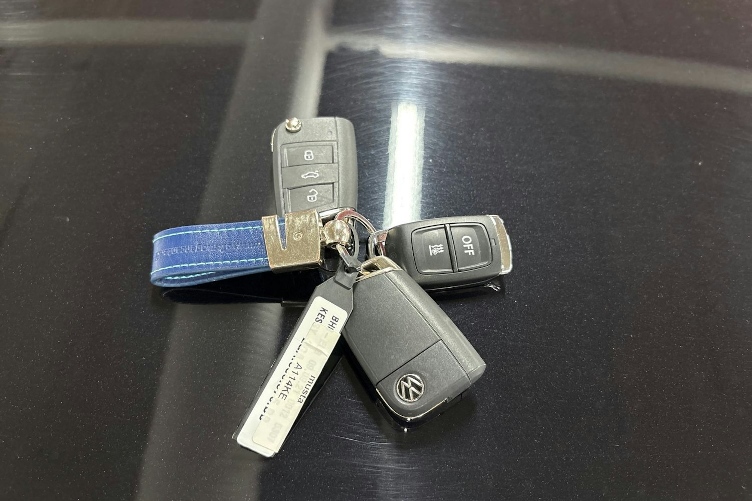 Musta Volkswagen T-Roc 2022 kuva 27.