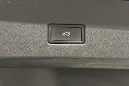 met. sininen Volkswagen T-Roc 2022 kuva 13.