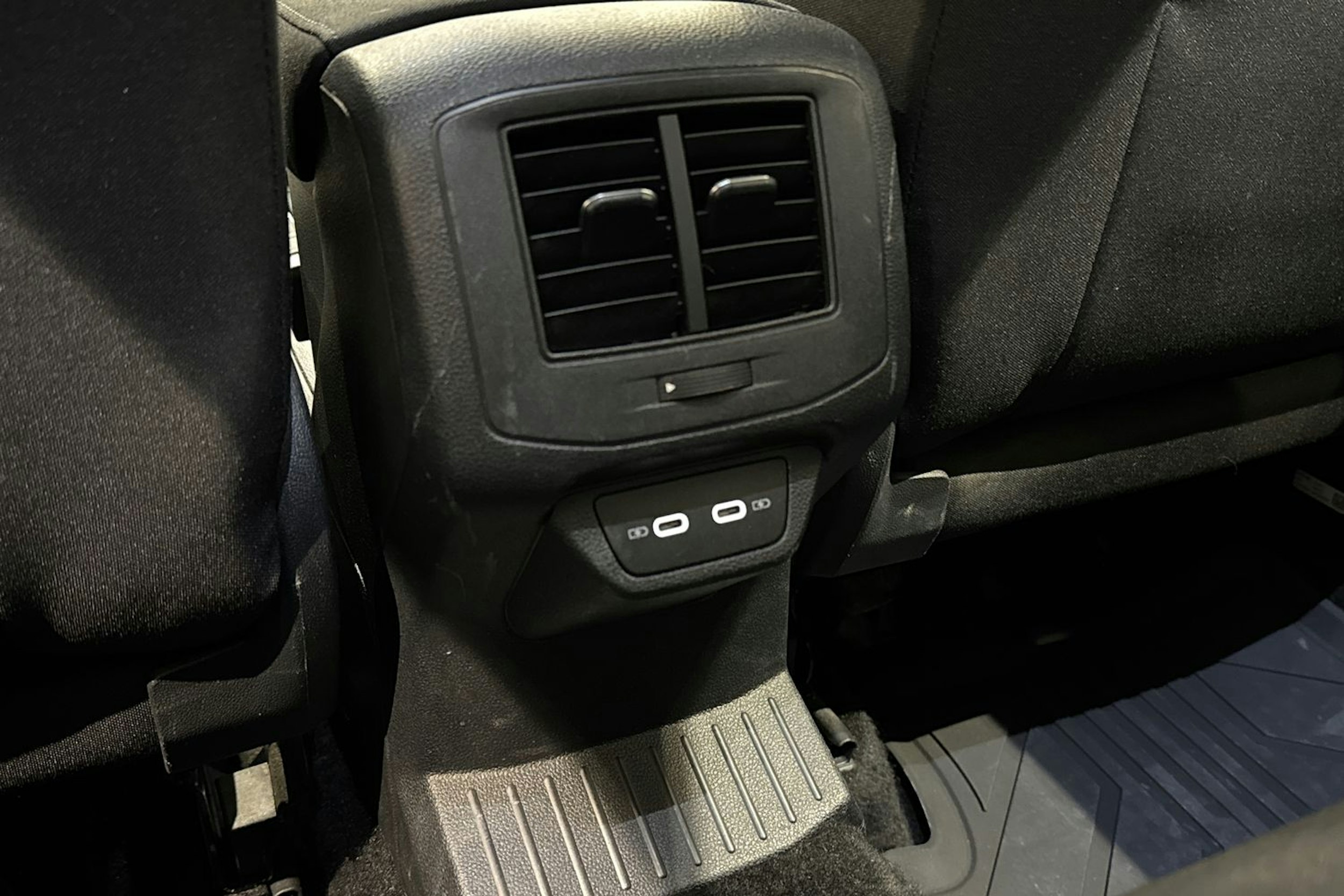 met. sininen Volkswagen T-Roc 2022 kuva 15.