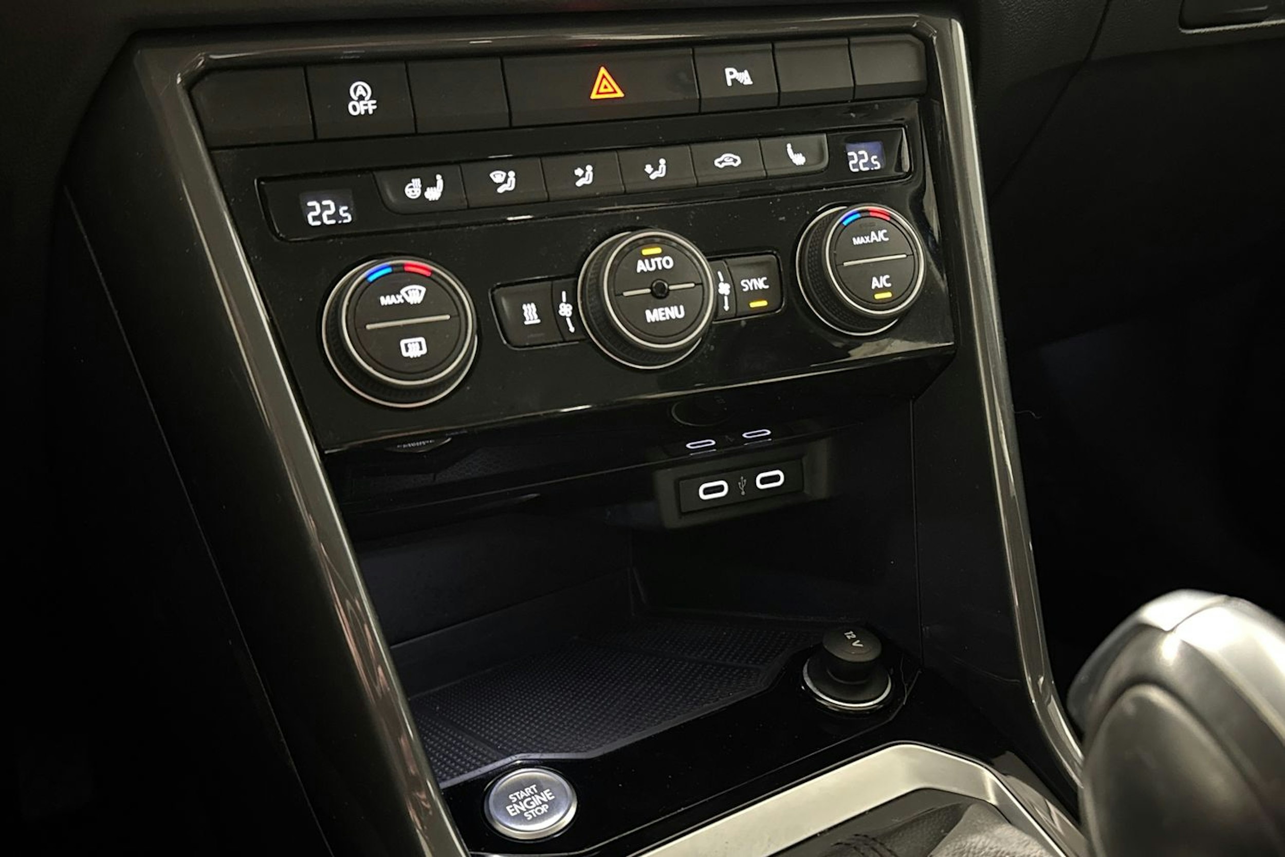 met. sininen Volkswagen T-Roc 2022 kuva 25.