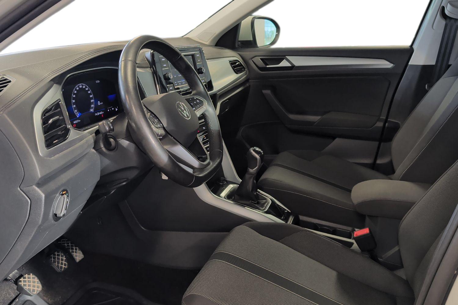 Volkswagen T-Roc Comfort 1,0 TSI 81 kW 2022, kuva 6/24