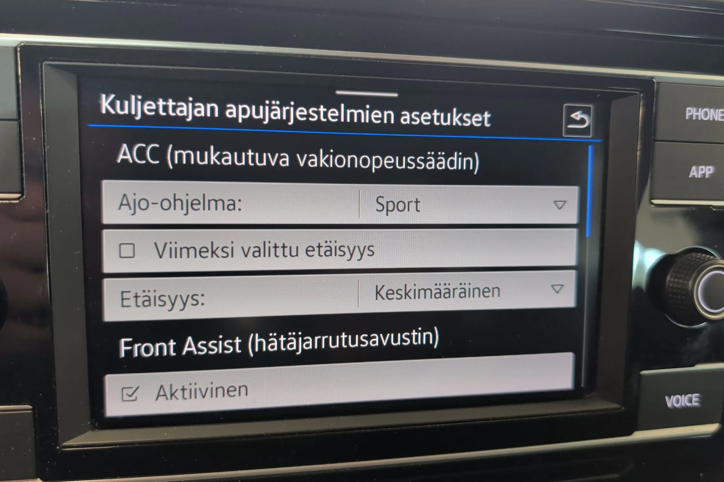 harmaa Volkswagen T-Roc 2022 kuva 15.