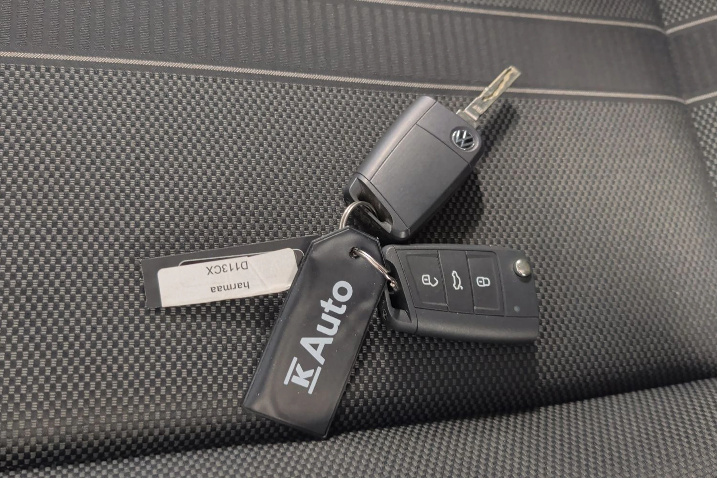 harmaa Volkswagen T-Roc 2022 kuva 24.