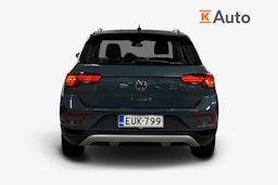 Sininen Volkswagen T-Roc 2022 kuva 3.