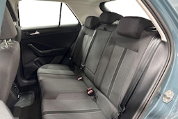 Sininen Volkswagen T-Roc 2022 kuva 10.