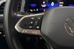 Sininen Volkswagen T-Roc 2022 kuva 16.