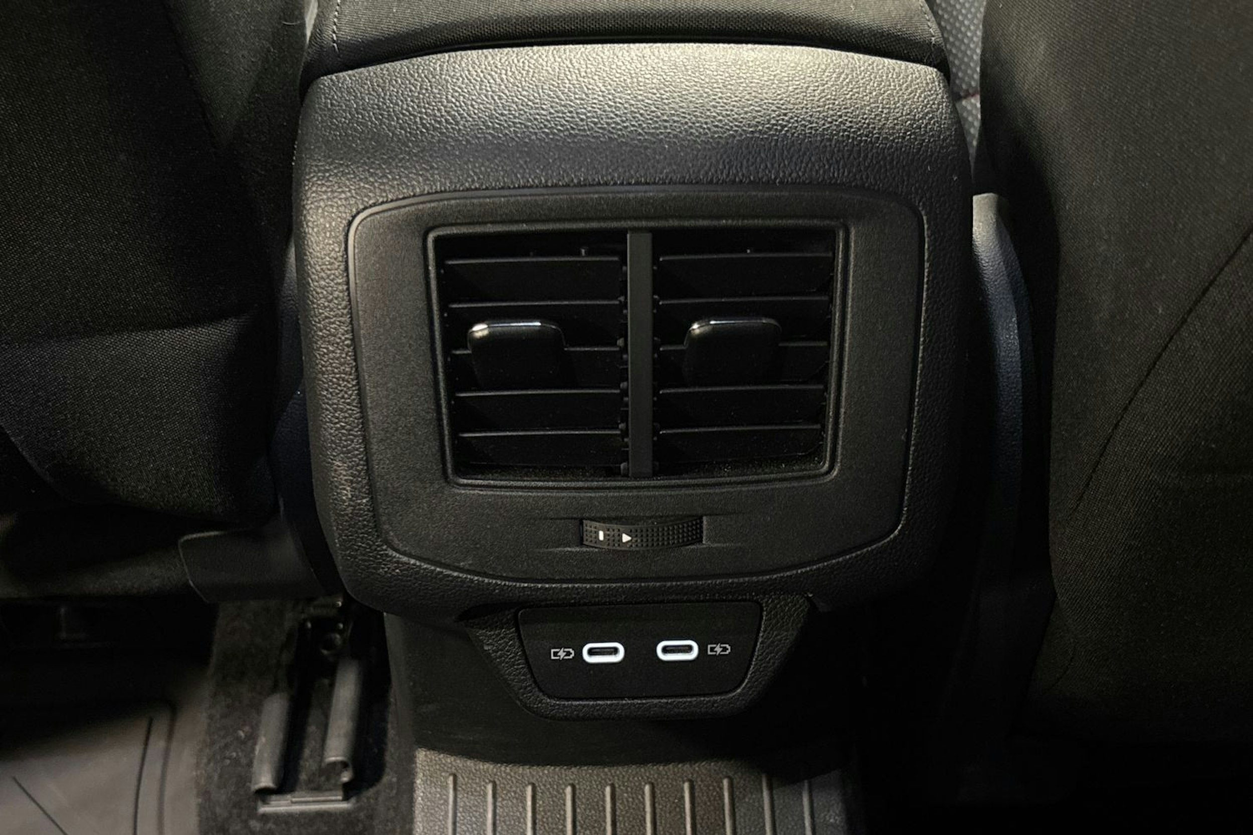 harmaa Volkswagen T-Roc 2022 kuva 33.