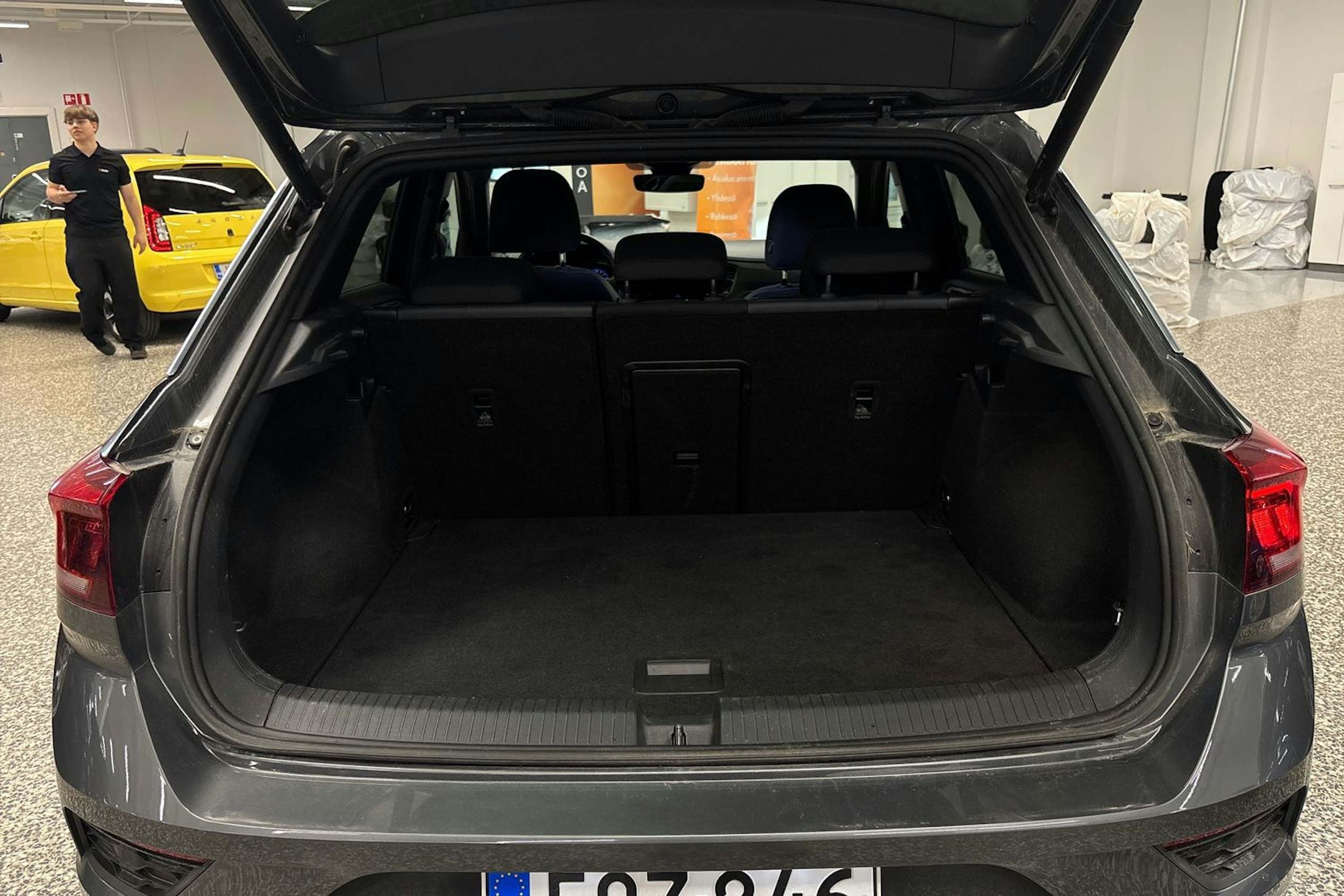 harmaa Volkswagen T-Roc 2022 kuva 35.