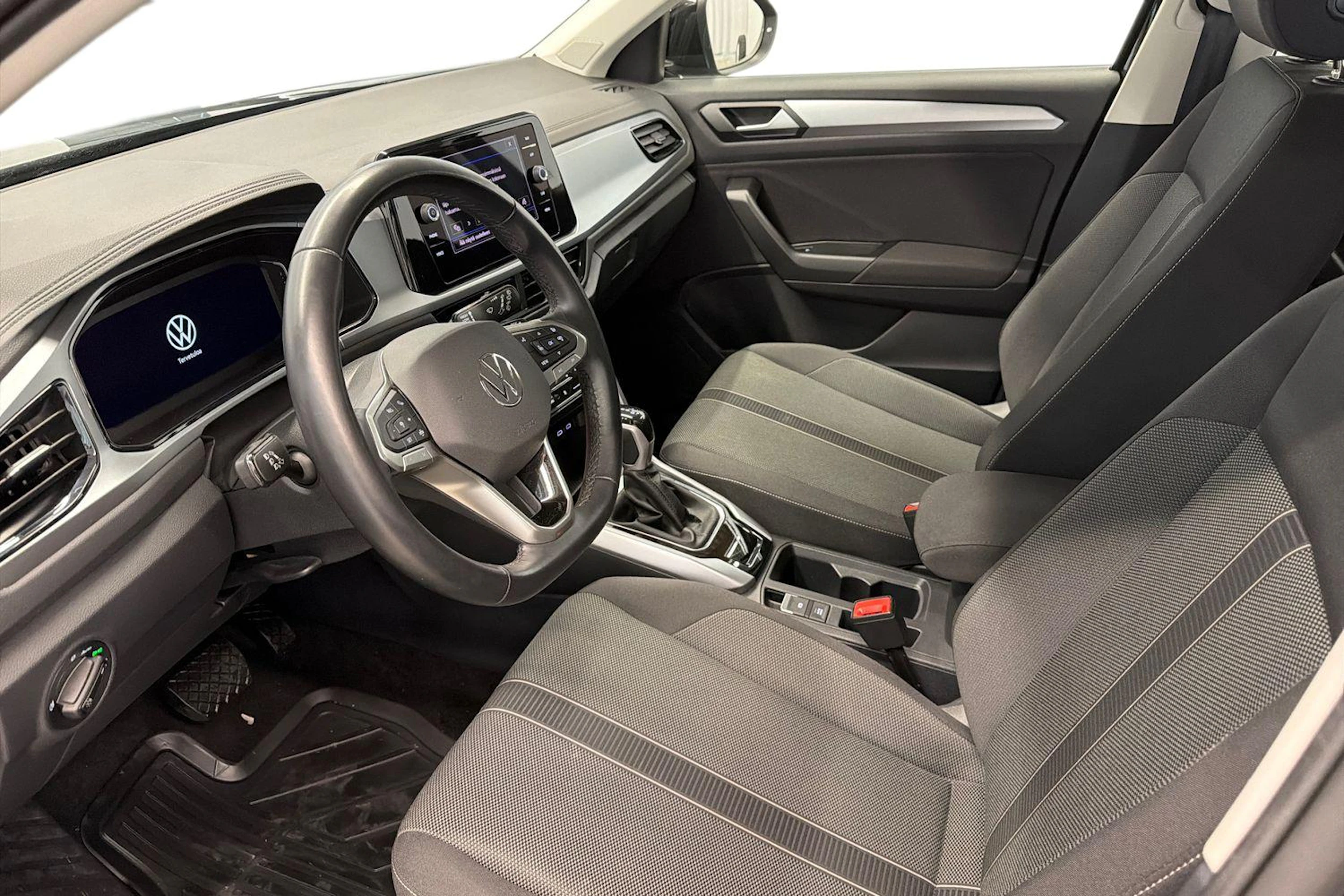 musta Volkswagen T-Roc 2022 kuva 6.