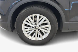 musta Volkswagen T-Roc 2022 kuva 9.