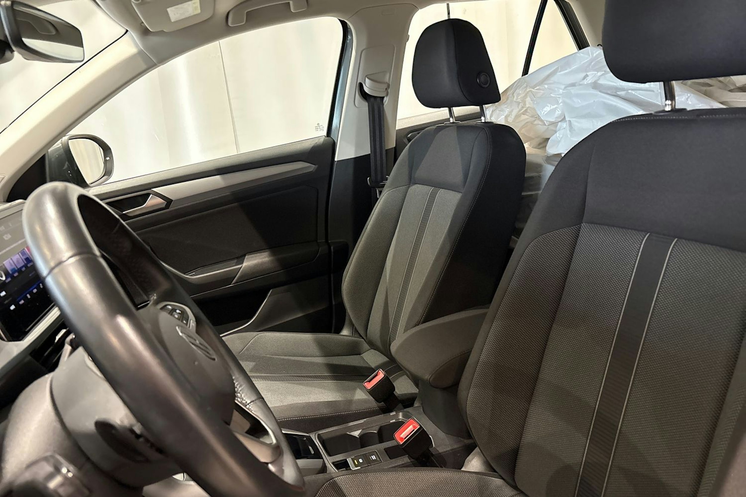 harmaa Volkswagen T-Roc 2022 kuva 18.
