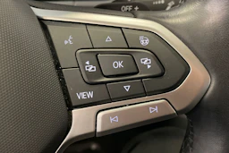 Valkoinen Volkswagen T-Roc 2022 kuva 19.
