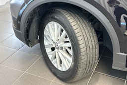 met. musta Volkswagen T-Roc 2022 kuva 10.