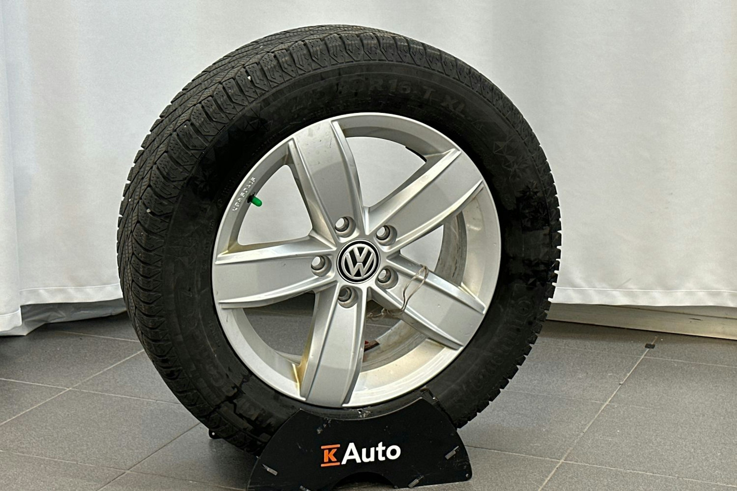met. musta Volkswagen T-Roc 2022 kuva 11.