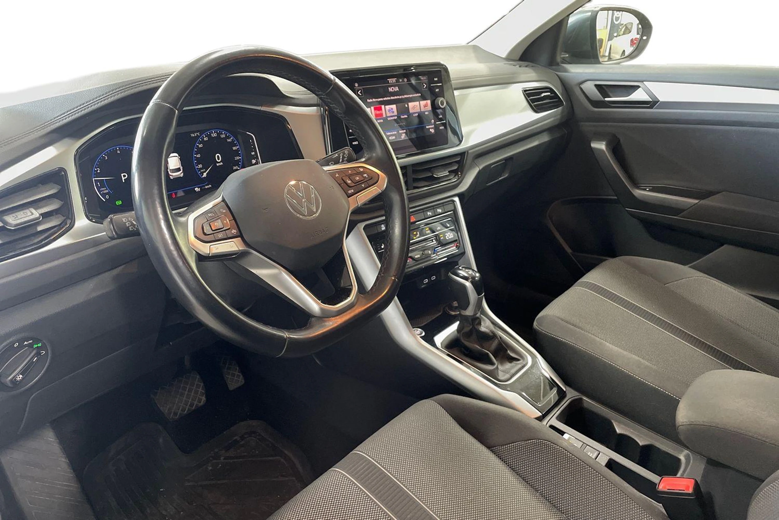 Harmaa Volkswagen T-Roc 2022 kuva 8.